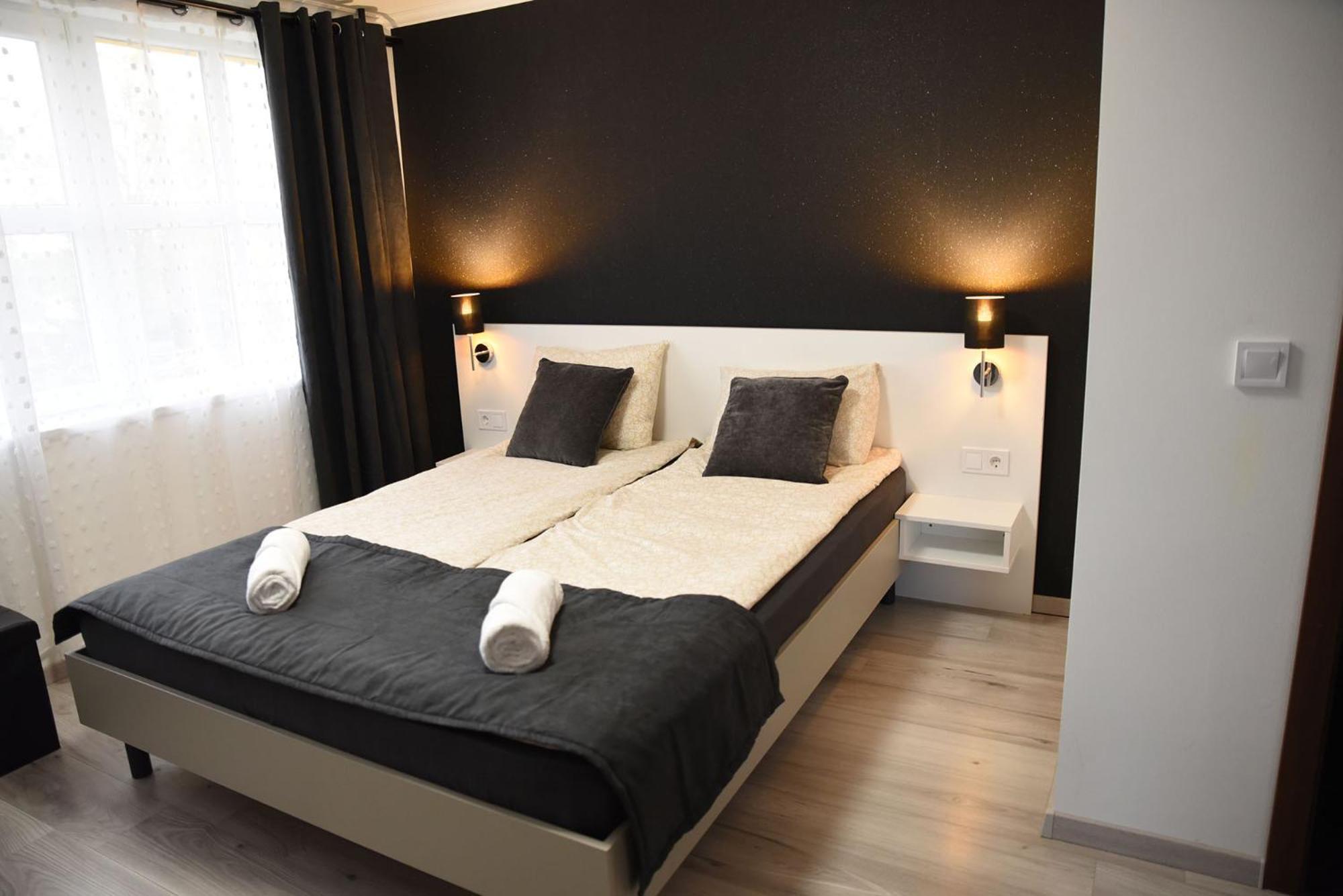 Vi-Li Panzio Bed & Breakfast Maklár Exterior foto